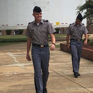 Meet your Posher, Laurie